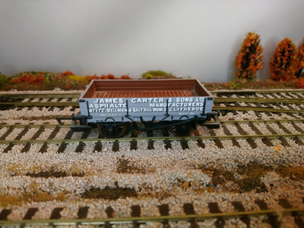 3 Plank Wagon 'James Carter and Sons'